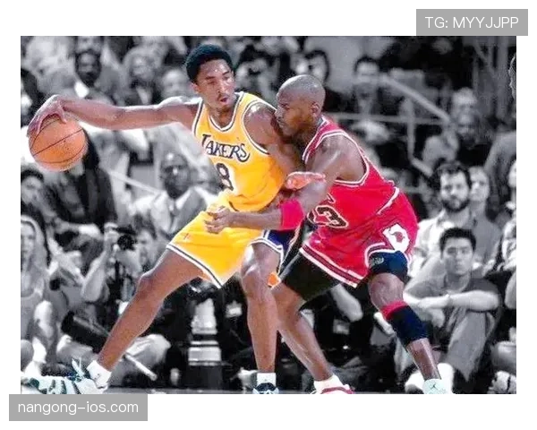 奥拉朱旺背身单打效率远超同代中锋拉开内线得分差距