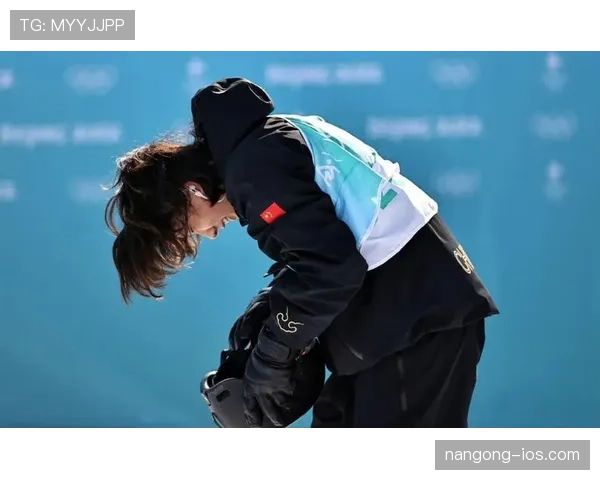 苏翊鸣训练完直接去片场换造型，这哪是运动员啊