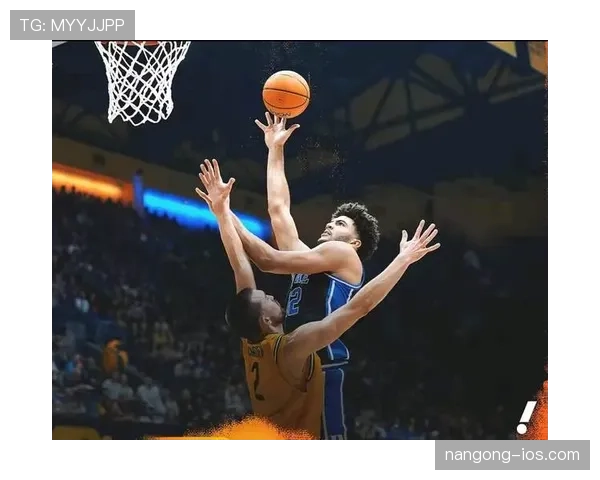 卡洛斯·布泽尔无球跑位提升得分效率拉开内线强攻差距