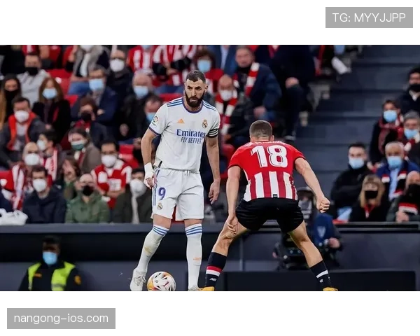 本泽马能否入选皇马队史最伟大阵容？