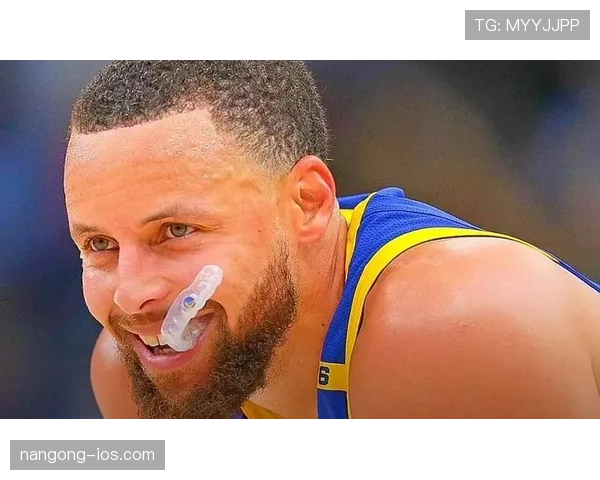 无球跑位制造空间，伯德比库里更擅中距离